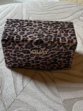 Quay Australia Glasses case